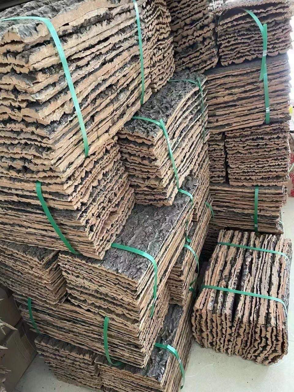 cork bark flat for reptile 